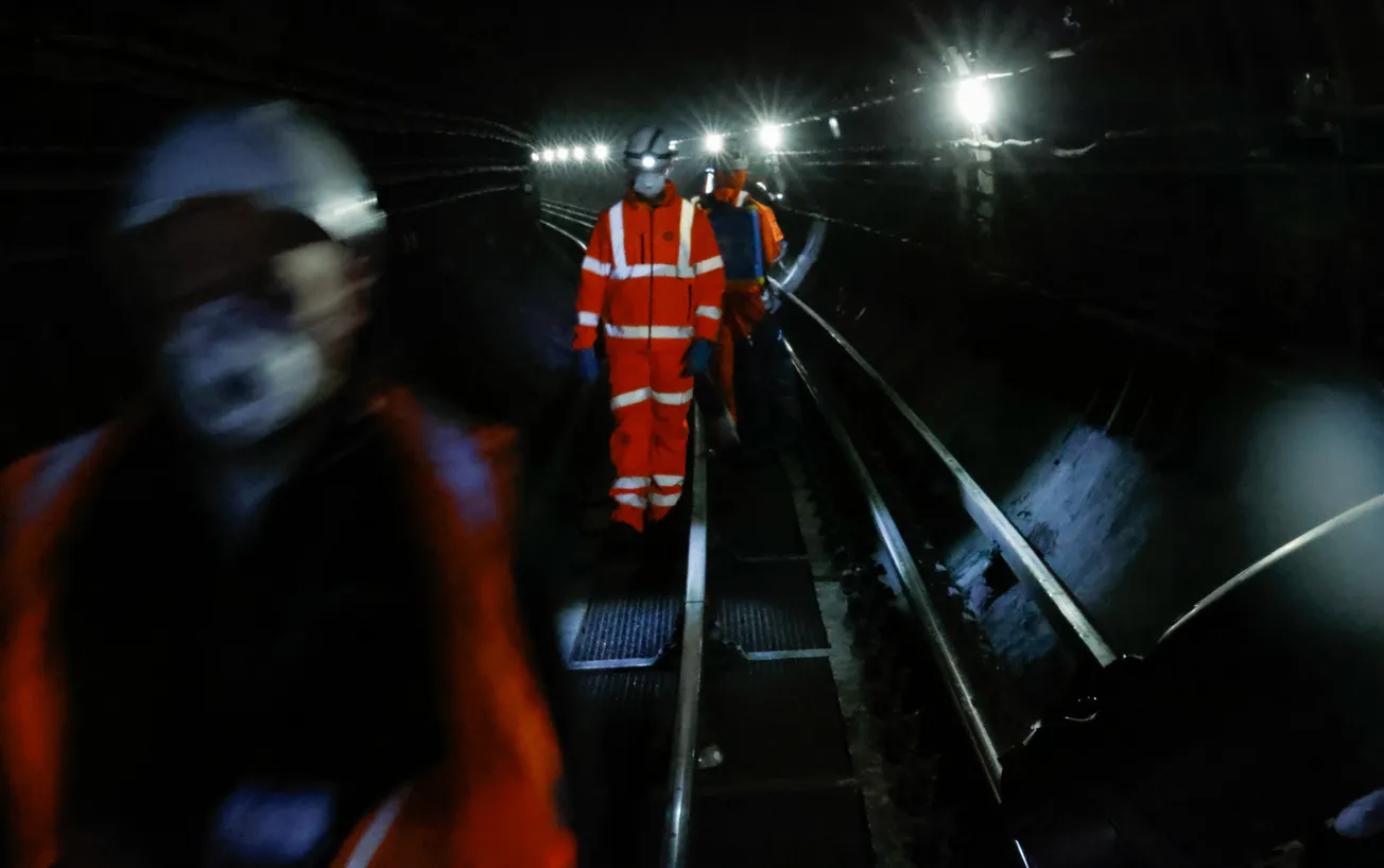 Cleaning the dark: What goes on in the Underground after the last train